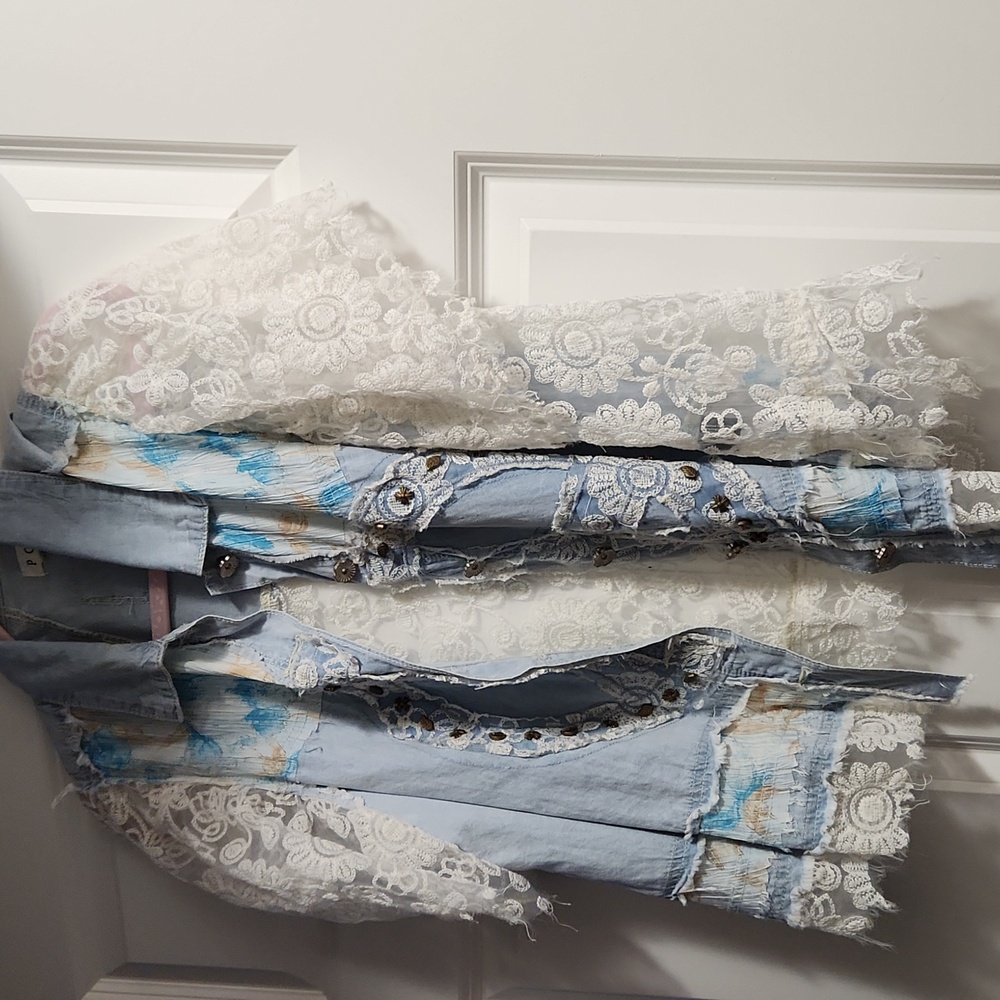 POL Blue and White Lace Denim Top